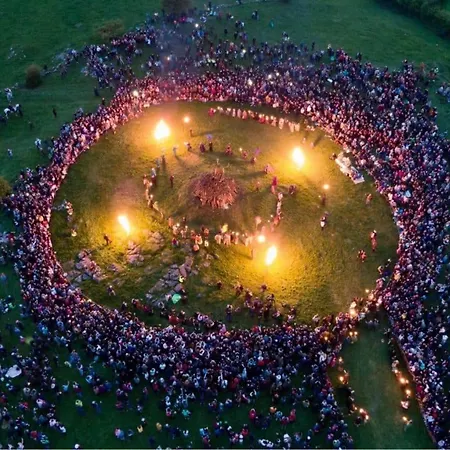 Shannon Estuary Glamping Budget-sustainable-biodiversity Habitat--rustic-countryside *