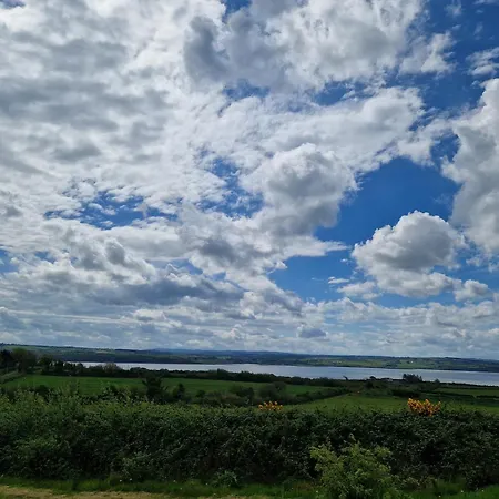 אתר קמפינג Shannon Estuary Glamping Budget-sustainable-biodiversity Habitat--rustic-countryside *