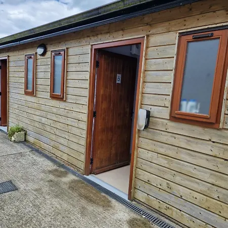Shannon Estuary Glamping Budget-sustainable-biodiversity Habitat--rustic-countryside אתר קמפינג *