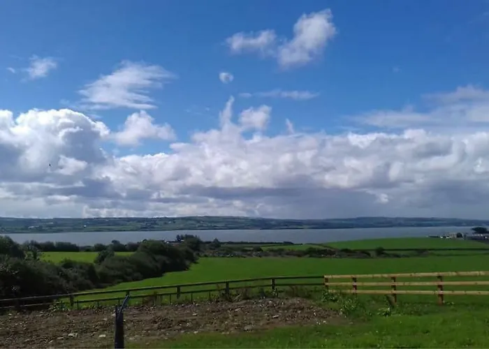 Shannon Estuary Glamping Budget-sustainable-biodiversity Habitat--rustic-countryside キャンプ場 Effernan